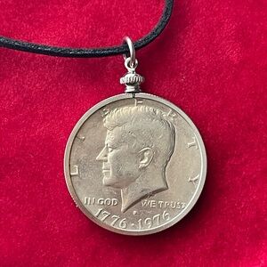 US Kennedy half dollar Coin Pendant Necklace